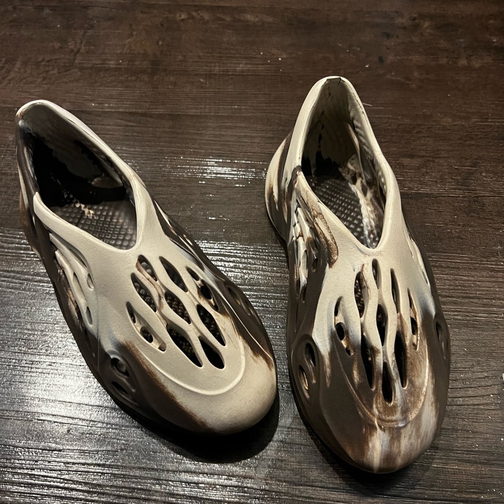Rubber comfy shoes
